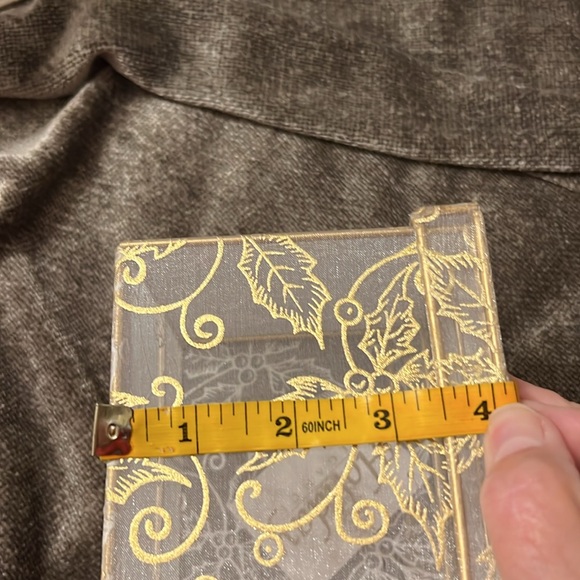 Set of 3 Vintage Christmas Nesting Boxes, Gold Filigree - Picture 16 of 17